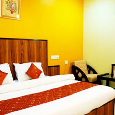 Didi Hotel Lucknow Ngoại thất bức ảnh