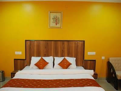 Didi Hotel Lucknow Ngoại thất bức ảnh